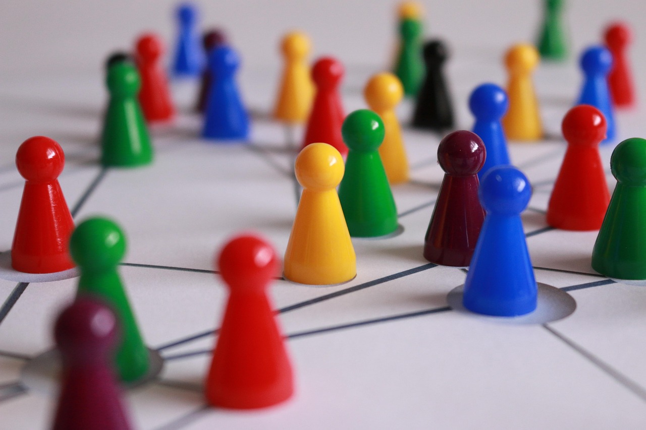 技术支持辅助的年龄制度与社会历史