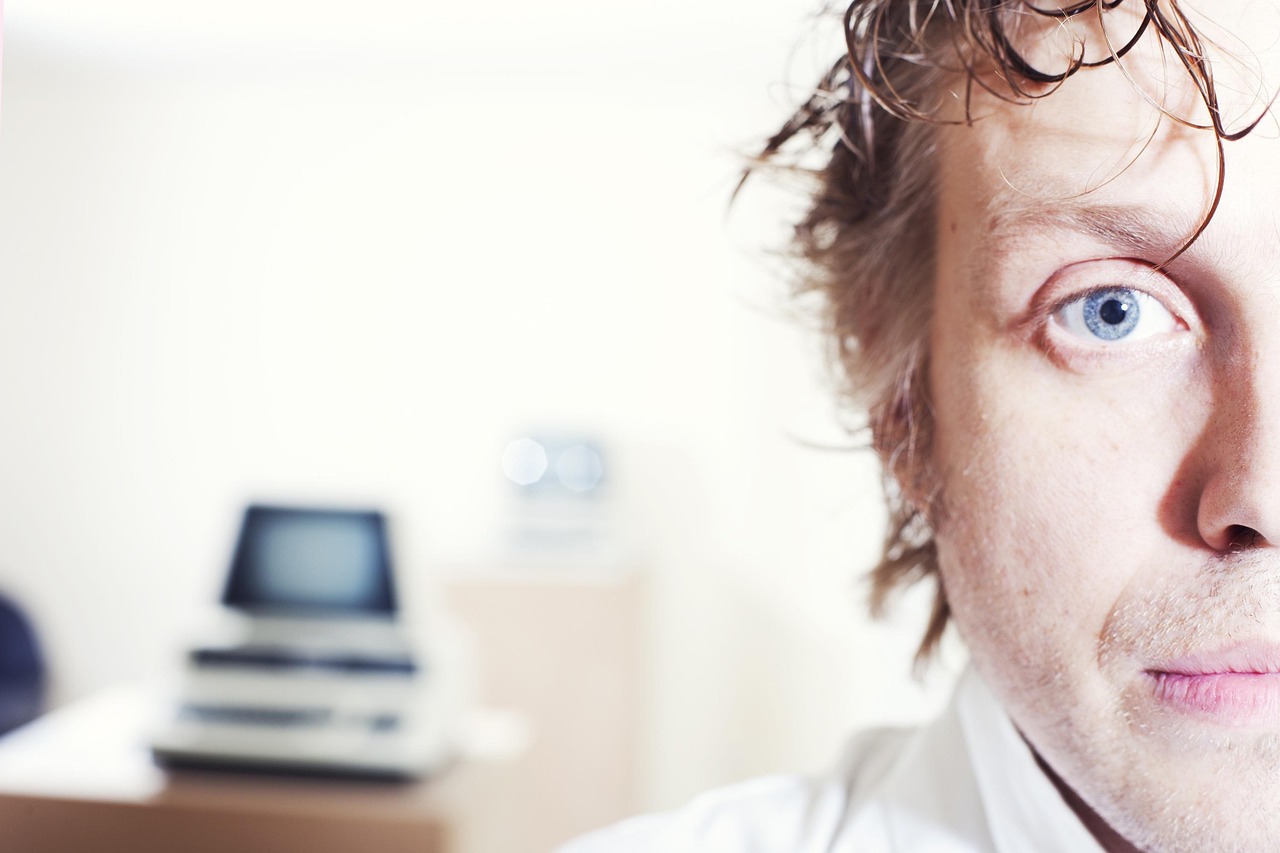 新宝如何利用直播营销进行品牌推广