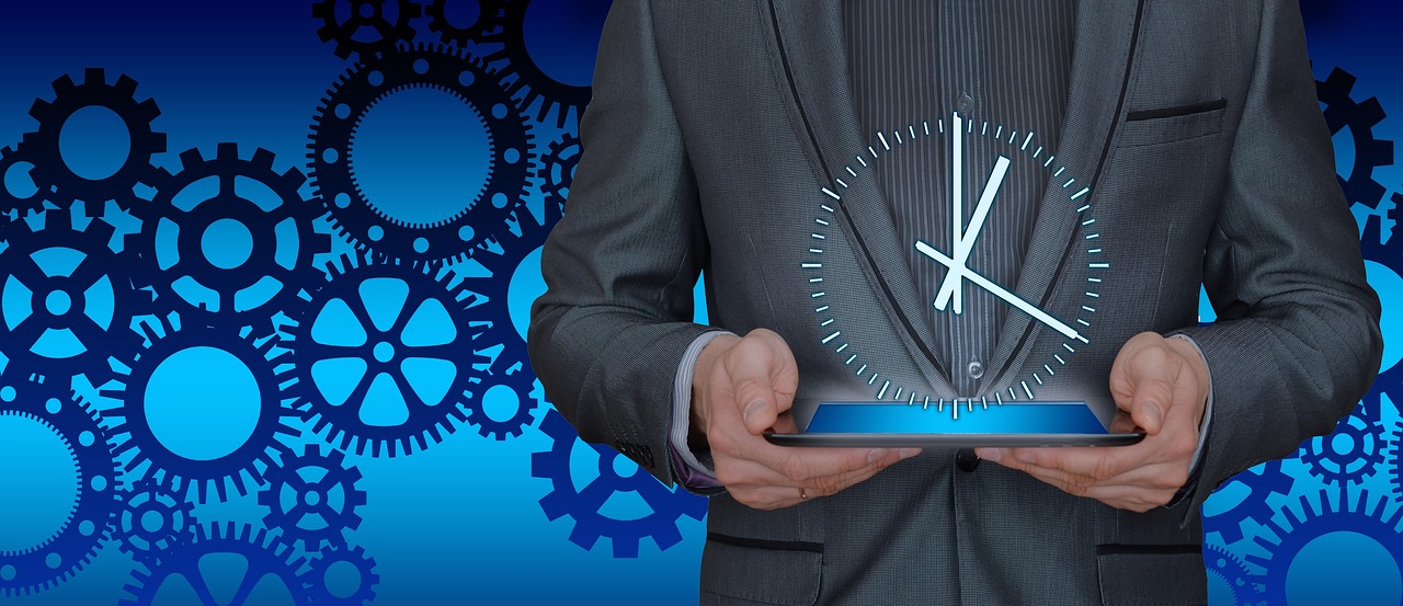 如何使用短信来提高客户体验和满意度？